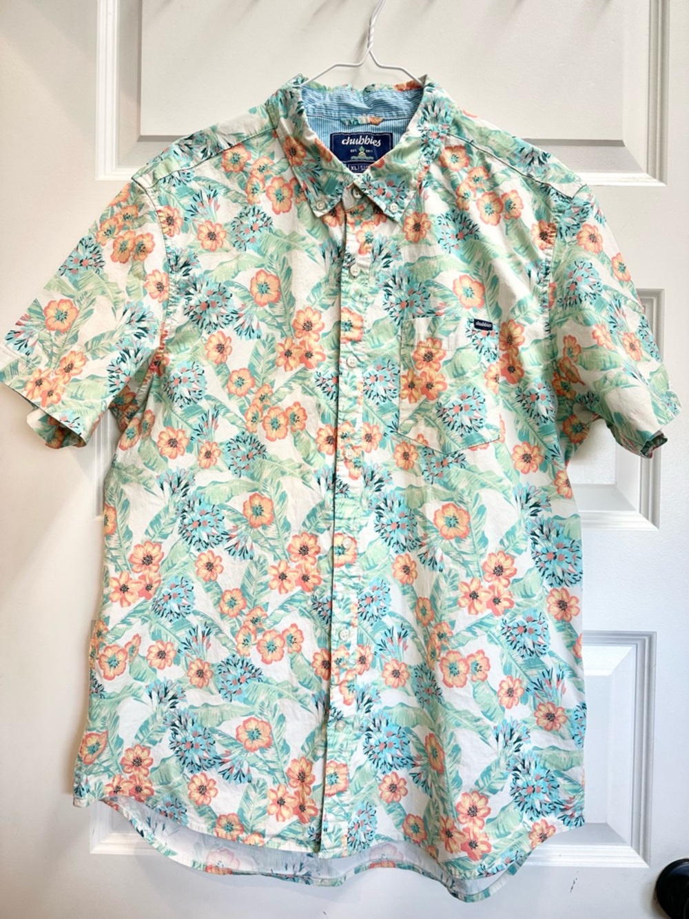 Chubbies Button Up Shirt. Mens XL